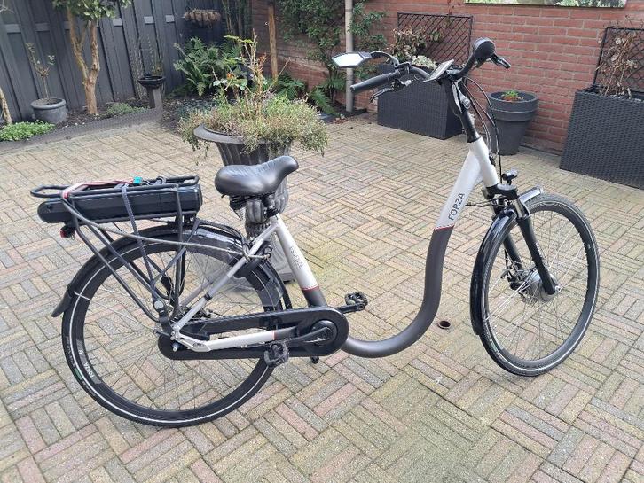 Forza Essenze lage instap, Fietsen en Brommers, Elektrische fietsen, Zo goed als nieuw, Overige merken, Minder dan 47 cm, 50 km per accu of meer