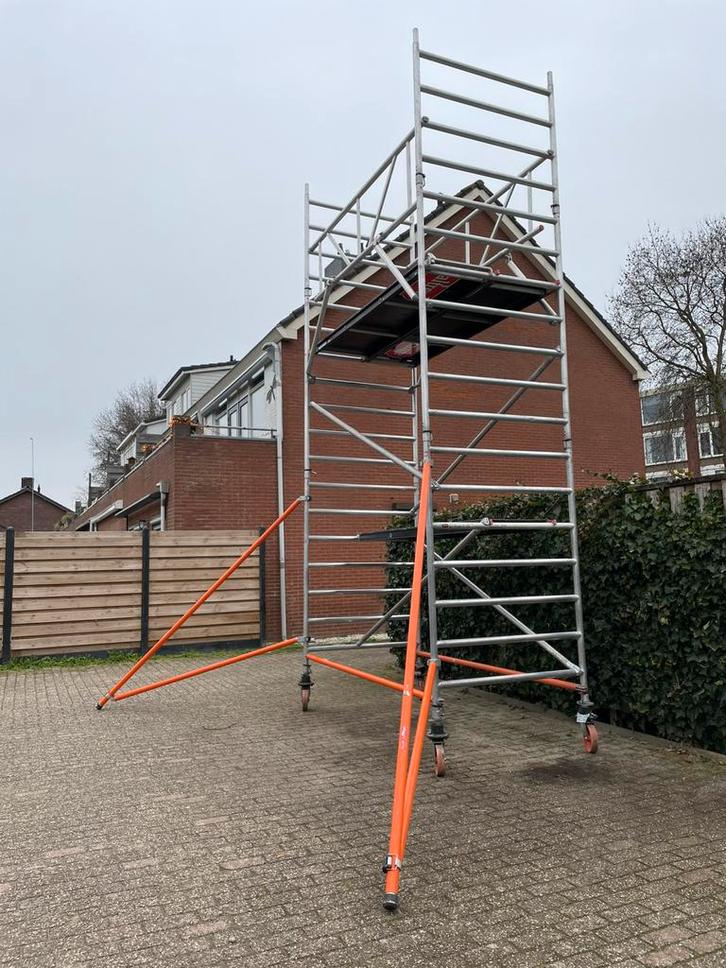 Altrex breed steiger werkhoogte 6 meter, Doe-het-zelf en Verbouw, Steigers, Gebruikt, Rolsteiger of Kamersteiger, 5 meter of hoger