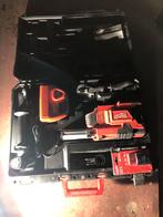 Milwaukee M12 DE stofafzuiger, Doe-het-zelf en Verbouw, Gereedschap | Machine-onderdelen en Toebehoren, Ophalen, Zo goed als nieuw