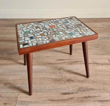 Vintage plantentafel etagere tafel tafeltje retro planten beschikbaar voor biedingen