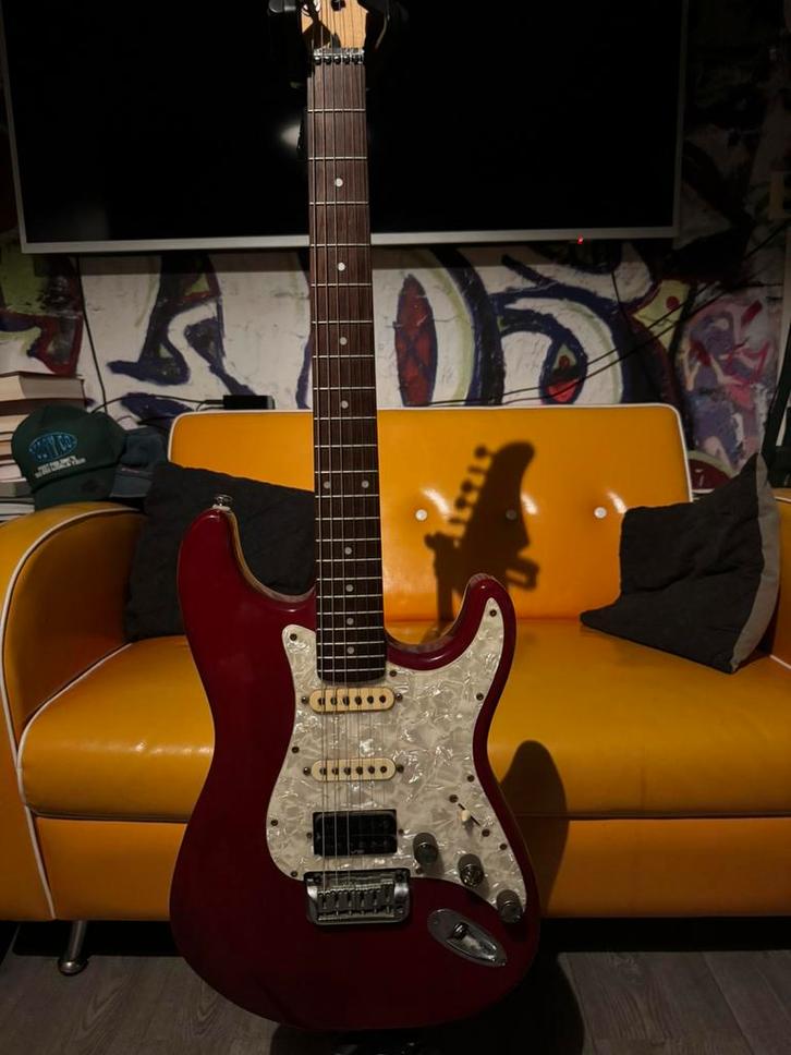 Zeldzaam! Vintage Cort Stature 115 HSS – 1985, Muziek en Instrumenten, Snaarinstrumenten | Gitaren | Elektrisch, Zo goed als nieuw