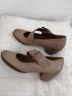 Pumps Damesschoenen Hőgl. Taupe leer. Maat 37 1/2, Hőgl, Ophalen of Verzenden, Zo goed als nieuw, Bruin