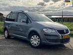 Volkswagen Touran 1.4 TSI Airco aut. Trekhaak Cruise control, Voorwielaandrijving, Stof, Gebruikt, Zwart