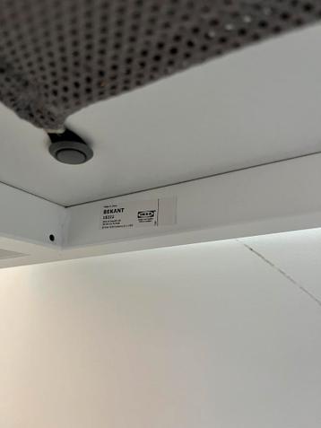 IKEA Bekant verstelbaar bureau - afbeelding 2