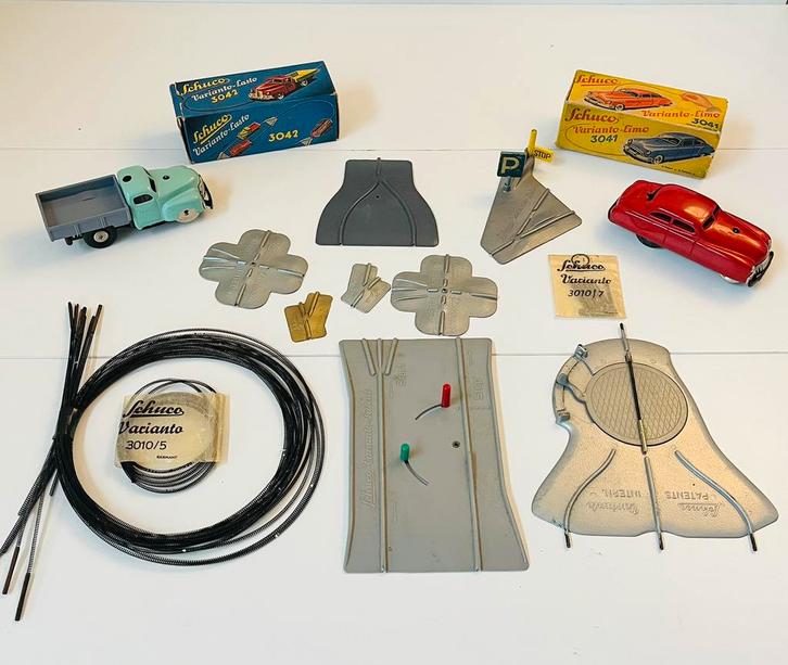 Schuco Varianto 3042 Lasto+3041 Limo complete set, Antiek en Kunst, Antiek | Speelgoed, Ophalen of Verzenden