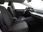 Volkswagen Golf 1.5 eTSI Life DSG | Schuifdak | Zondag Open!, 12 maanden, Euro 6, 4 cilinders, Blauw