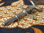 Mooi oud antiek medisch injectie instrument uit Frankrijk., Antiek en Kunst, Antiek | Gereedschap en Instrumenten, Ophalen of Verzenden