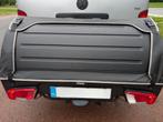 Te huur: Thule Onto 2 bagagebox voor op de trekhaak, Auto diversen, Bagagerekken, Ophalen, Zo goed als nieuw