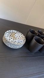 Gebaksbordjes en mokken, Huis en Inrichting, Ophalen of Verzenden, Overige stijlen, Kop(pen) en/of Schotel(s)