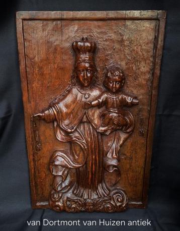 Paneel Madonna met kind. beschikbaar voor biedingen