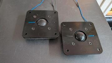Kef T33A Tweeters - gegarandeerd non matching pair beschikbaar voor biedingen