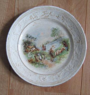 Antiek bordje Petrus Regout Maastrichts aardewerk  schapen beschikbaar voor biedingen