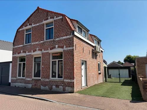 Woonhuis / vakantiehuis met grote tuin in Aardenburg, Huizen en Kamers, Huizen te koop, Zeeland, 200 tot 500 m², Vrijstaande woning