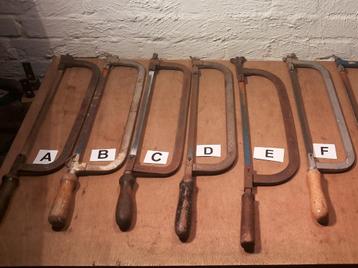 Metaalzagen houten handvat beschikbaar voor biedingen