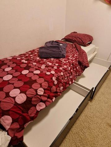 1 persoons bed 207cm bij 88cm