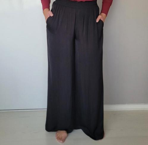 Satijnen wijde broek S Zwart, Kleding | Dames, Broeken en Pantalons, Nieuw, Maat 36 (S), Zwart, Lang, Ophalen of Verzenden