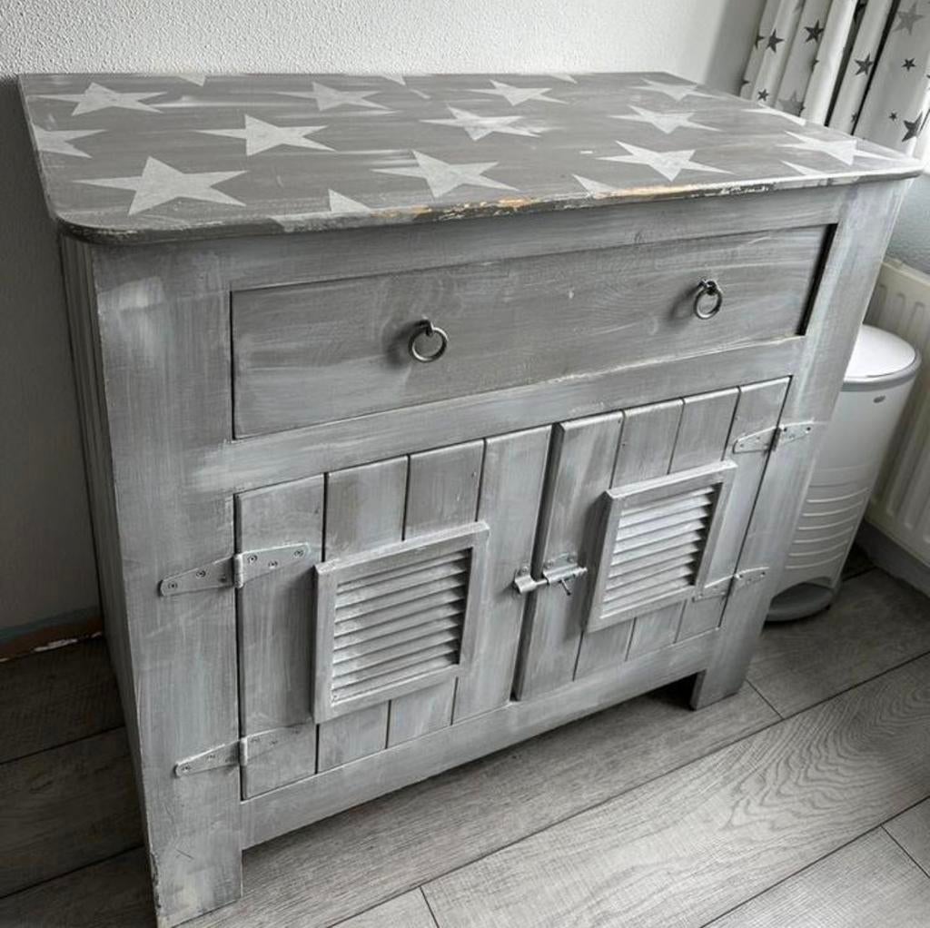 Complete babykamer lichtgrijs met sterren wit, afgeprijsd, Kinderen en Baby's, Kinderkamer | Complete kinderkamers, Ophalen, Zo goed als nieuw