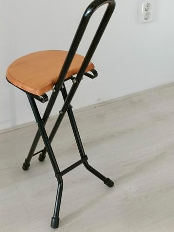 Apart krukje zwart buisframe houten zitting beschikbaar voor biedingen