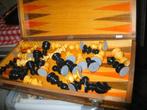 zgn schaakspel in doos hout met backgammon bord 45x46 cm, Hobby en Vrije tijd, Gezelschapsspellen | Bordspellen, Een of twee spelers