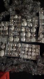 Kerstballen/zilver /wit , als nieuw !, Diversen, Kerst, Ophalen, Zo goed als nieuw