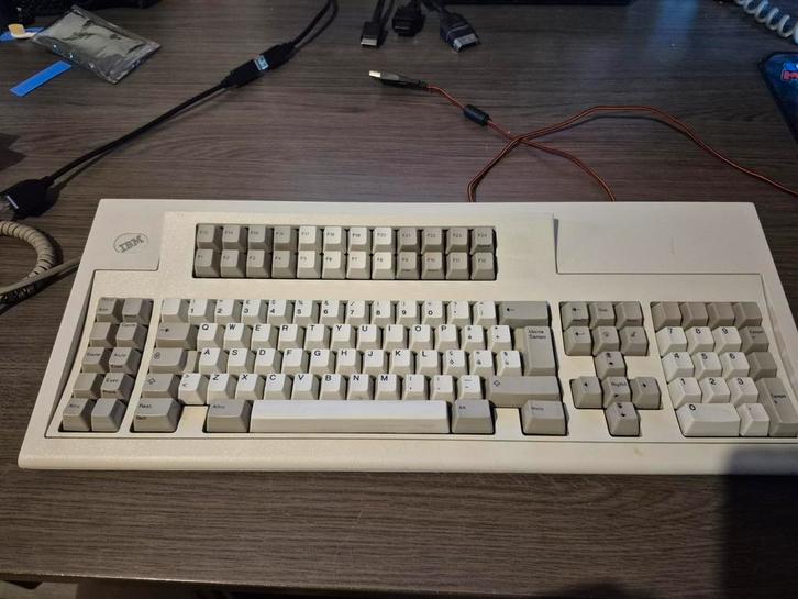 Ibm model m122, Computers en Software, Vintage Computers, Ophalen of Verzenden