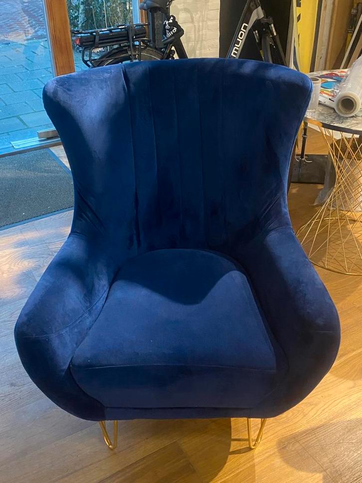 Stijlvolle Design Fauteuil – Koningsblauw & Comfortabel, Huis en Inrichting, Fauteuils, Ophalen of Verzenden
