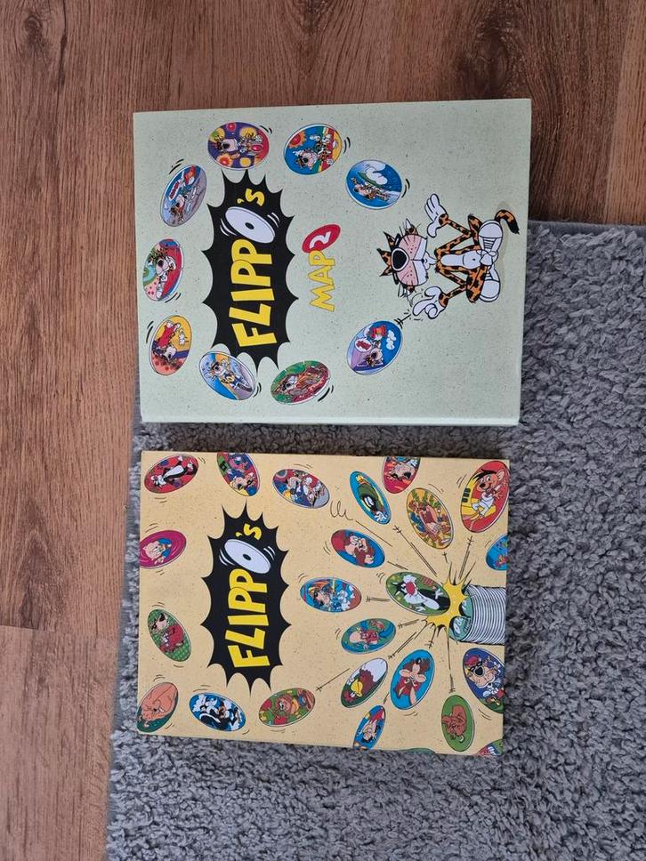 Flippo Collectie, Verzamelen, Flippo's, Verzameling, Griezel, Joker, Kerstflippo's, Met verzamelmap(pen), Ophalen of Verzenden