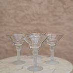 Set van 4 vintage martini- of cocktailglazen met matte voet, Verzamelen, Glas en Borrelglaasjes, Ophalen of Verzenden, Zo goed als nieuw