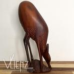 Groot vintage handgesneden houten hert, hinde, Ophalen of Verzenden, Huis en Inrichting