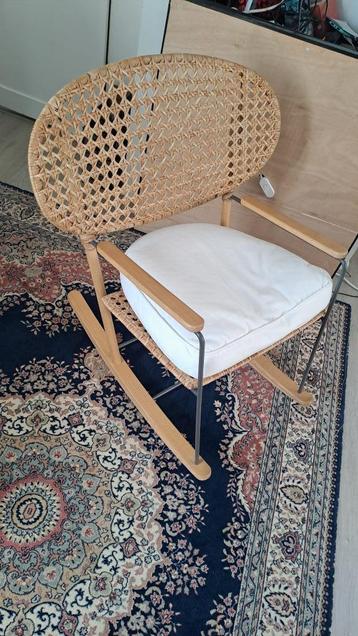 IKEA stoel Grönadal schommelstoel met kussen beschikbaar voor biedingen