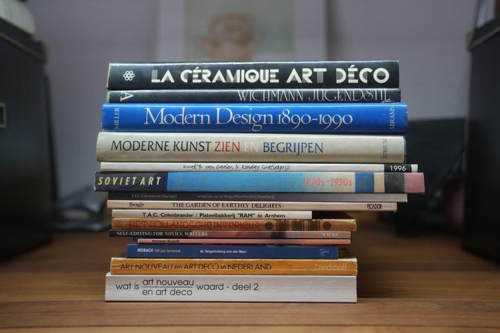 Mobach 100 jaar keramiek ISBN 9789021323510, Boeken, Kunst en Cultuur | Beeldend, Gelezen, Schilder- en Tekenkunst, Ophalen of Verzenden