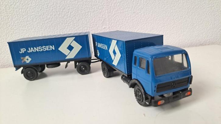 NZG Modelle Mercedes J P Janssen, Hobby en Vrije tijd, Modelauto's | 1:50, Gebruikt, Bus of Vrachtwagen, NZG, Ophalen of Verzenden