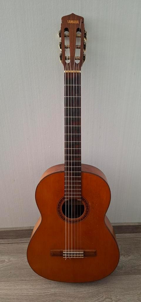 Klassieke jaren 60 gitaar Yamaha G-160, Muziek en Instrumenten, Snaarinstrumenten | Gitaren | Akoestisch, Gebruikt, Klassieke of Spaanse gitaar
