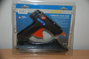 Lijmpistool met ondersteun. beschikbaar voor biedingen