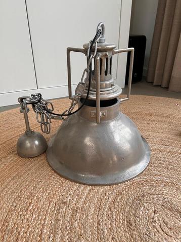 Mooie hanglampen - 2 stuks - NIEUWE STAAT - Industrieel  beschikbaar voor biedingen
