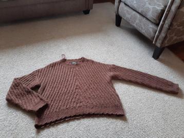 Mooie bruine trui van ONLY - Maat M beschikbaar voor biedingen