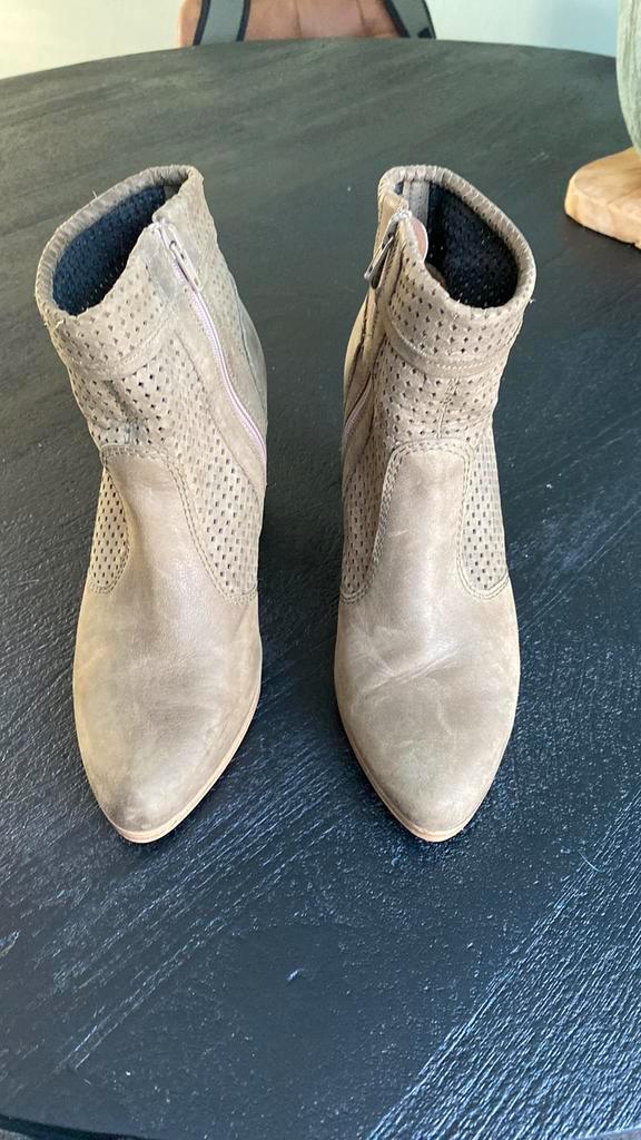 Enkel laarsjes leer Lina Locchi, Kleding | Dames, Schoenen, Zo goed als nieuw, Groen, Ophalen of Verzenden