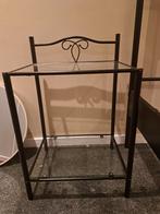 Nachtkastje, Ophalen, Minder dan 45 cm, Metaal of Aluminium, 55 tot 70 cm