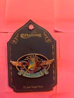 Efteling Vogel Rok Speldje - 25 Jaar, Verzamelen, Ophalen of Verzenden, Nieuw, Button of Speldje