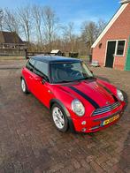 Mini 2004 Rood met nieuwe APK! en grote beurt, Auto's, 4 stoelen, Particulier, 500 kg, 1040 kg
