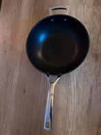 Le creuset Les forgees 26cm wokpan, Huis en Inrichting, Ophalen of Verzenden, Gebruikt, Gietijzer, Wok