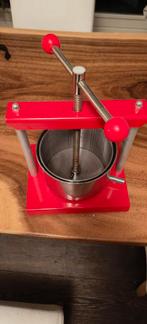 Pers voor honing of sap, Ophalen, Zo goed als nieuw