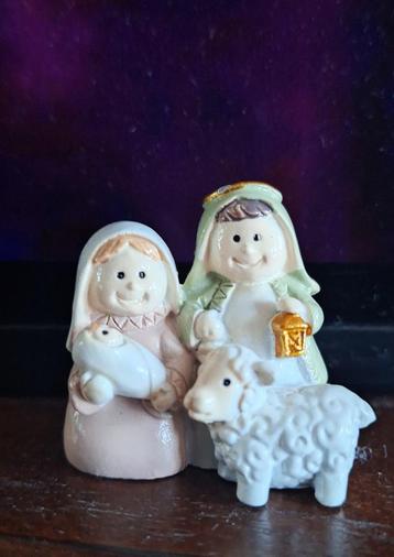   Mini Kerststal 4 cm x H.3,5 cm, nieuw beschikbaar voor biedingen