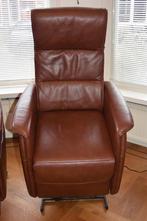 Ciar Sta-op-stoel in zeer goede staat bruin leer, Huis en Inrichting, Fauteuils, Ophalen, Minder dan 75 cm, Leer, Zo goed als nieuw