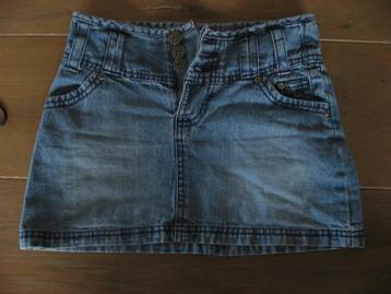 nieuw bleached spijkerrokje van Tough kids 652, mt 140 beschikbaar voor biedingen