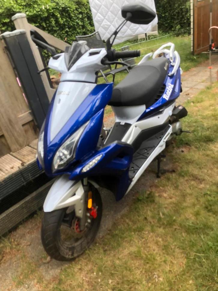 Mooie berini scooter 2018, Fietsen en Brommers, Scooters | SYM, Zo goed als nieuw, Overige modellen, Benzine, Ophalen of Verzenden