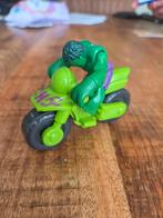 The Hulk op motor speelgoed figuur Hasbro 2010, Kinderen en Baby's, ., Ophalen of Verzenden, Zo goed als nieuw, .