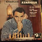 Charles Aznavour - Les Deux Guitares Vinyl, Ophalen of Verzenden, Gebruikt, 7 inch