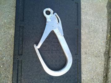 steiger veiligheidshaak beschikbaar voor biedingen