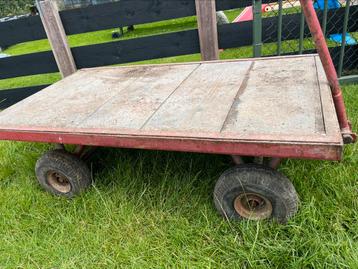 Loopwagen beschikbaar voor biedingen